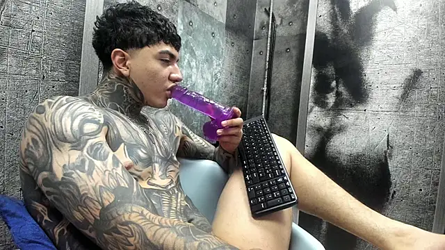 Gury_tattoo – live chatrum
