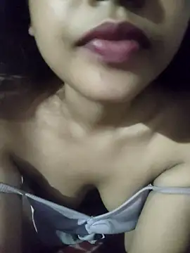 Chat soba uživo modela ALIZA_FENDY