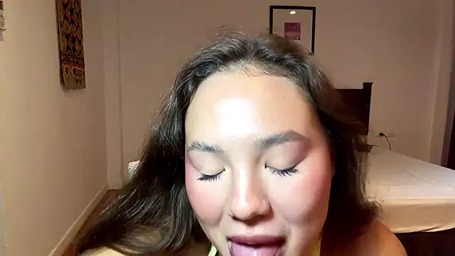 kamila_18_french লাইভ চ্যাট রুম