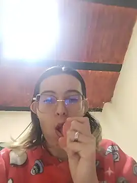 Sala de chat en directo de Greta_silber26