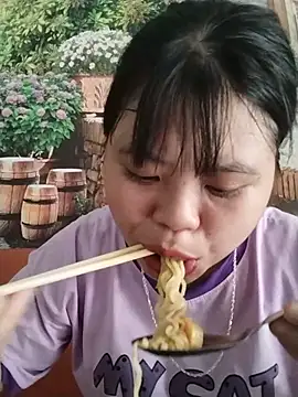 Bilik Sembang Langsung Xuka_lyss