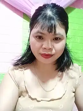 Xuka_lyss Adlı Modelin Canlı Sohbet Odası