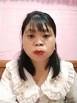 Chat soba uživo modela Xuka_lyss