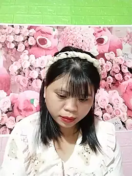 Xuka_lyss Adlı Modelin Canlı Sohbet Odası