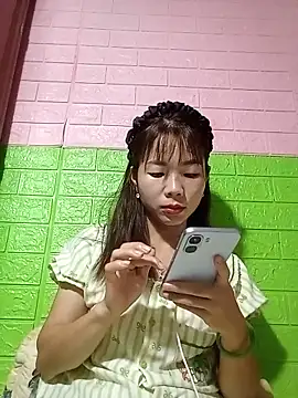 AmyLinee01 – live chatrum