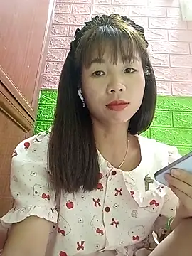 AmyLinee01 실시간 채팅방