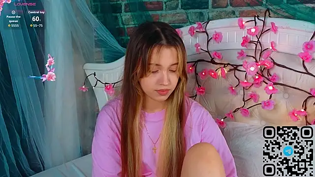 AnnaBerrys Adlı Modelin Canlı Sohbet Odası