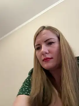 Susan_Wright: δωμάτιο απευθείας συνομιλίας