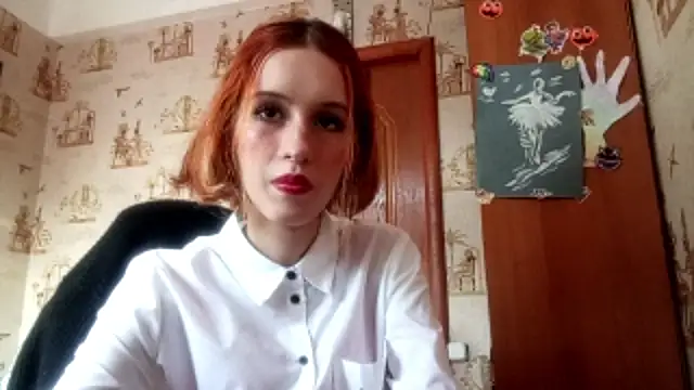 SirenFrost's Live Chat Room