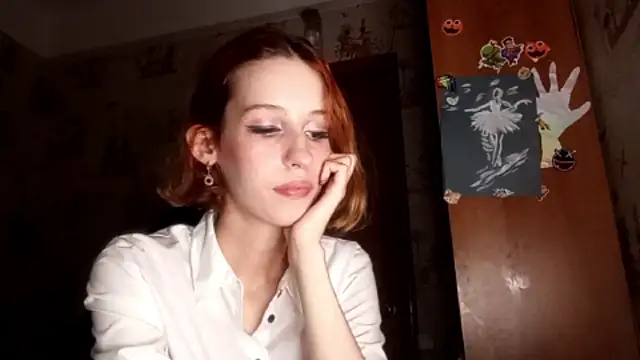 SirenFrost's Live Chat Room