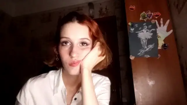 Živá chatovací místnost SirenFrost