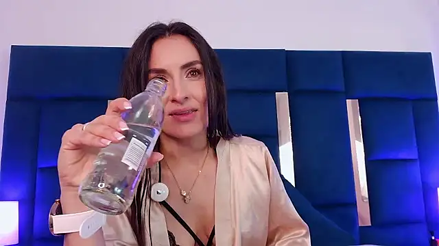 Chatroom en direct de velvetlunaa_