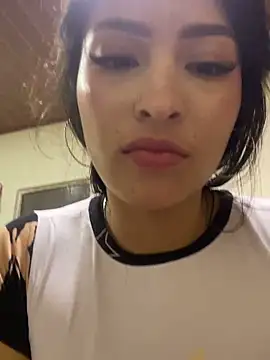 Sala de chat en directo de Itze_Mua