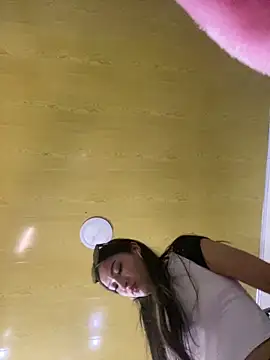 Itze_Mua Live Chatraum