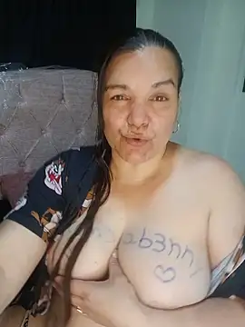 Zuleyka_69's Live Chat Room
