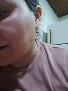 חדר צ'אט בשידור חי של Zuleyka_69