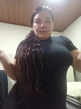 Zuleyka_69のライブチャッ トルーム