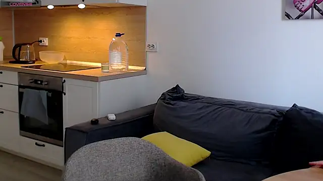 Dencess Adlı Modelin Canlı Sohbet Odası