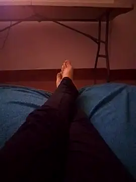 Laisha56 Adlı Modelin Canlı Sohbet Odası