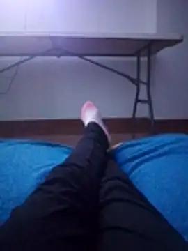Laisha56 Adlı Modelin Canlı Sohbet Odası