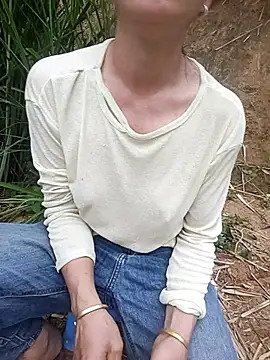 mary-cor Adlı Modelin Canlı Sohbet Odası