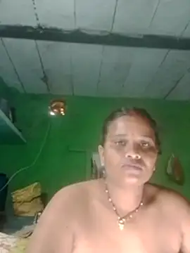 Sala de chat en directo de Shivani09900