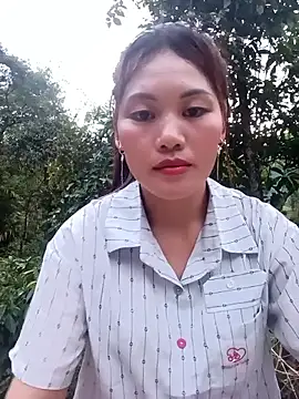 meg_06 Adlı Modelin Canlı Sohbet Odası