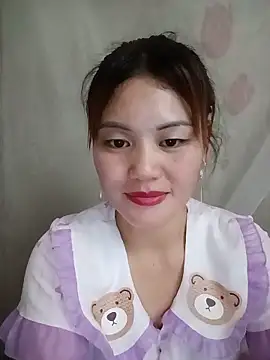meg_06 Adlı Modelin Canlı Sohbet Odası