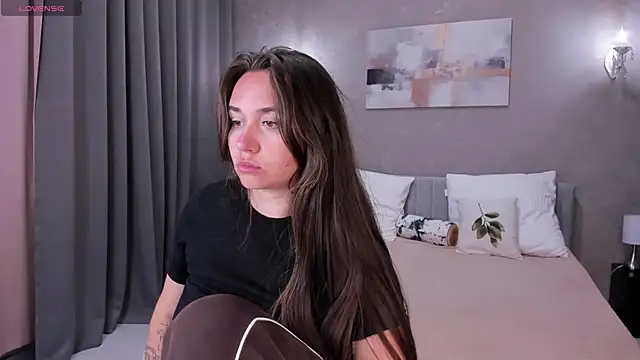 Domirelle Adlı Modelin Canlı Sohbet Odası