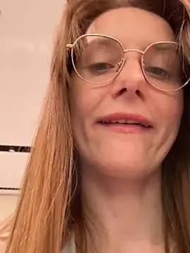FReyja_44 Live chatroom