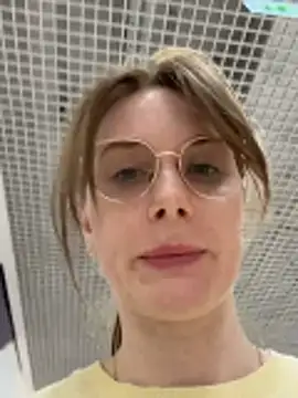 FReyja_44's Live Chat Room