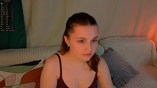 Chat soba uživo modela LorriMonz