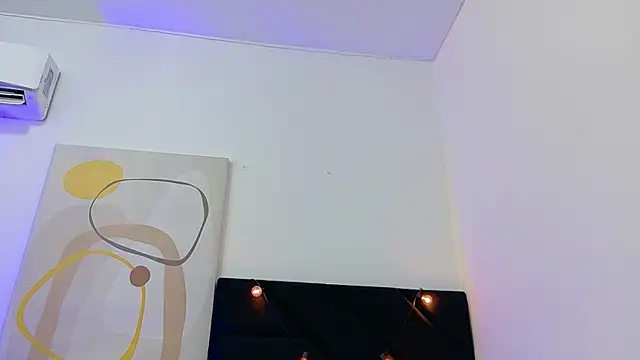 skinnyindianslutttn Live chat-huone