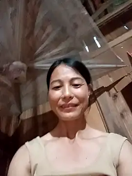 -Numin- Adlı Modelin Canlı Sohbet Odası