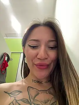 Sala de chat ao vivo de SaintSquirt