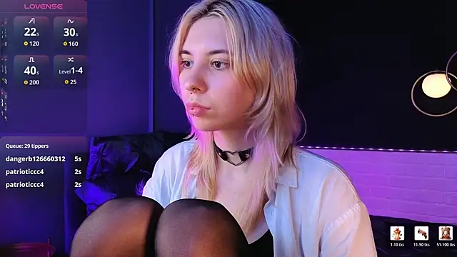 חדר צ'אט בשידור חי של Camilla_Evers