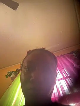 MaaMaa98's Live Chat Room
