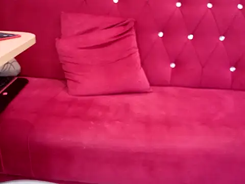 Chat soba uživo modela ClaraPh