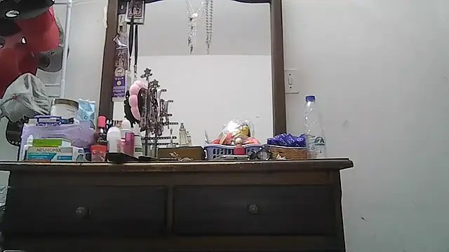 Živá chatovací místnost Veronica_missbigg