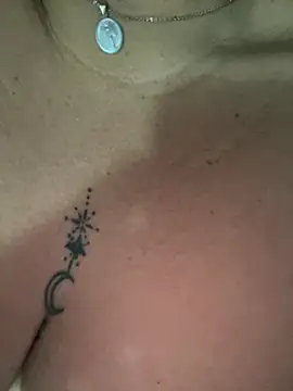Anita_vegaa_ Adlı Modelin Canlı Sohbet Odası