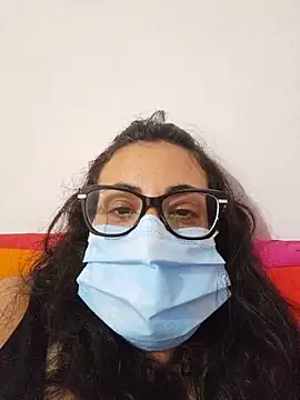 Farfallina90 Adlı Modelin Canlı Sohbet Odası