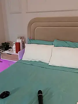 Chat soba uživo modela Nahomyrain