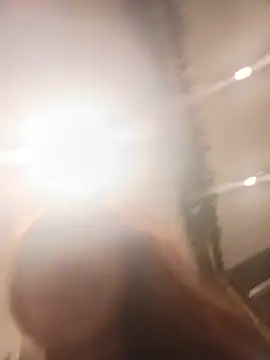 ValerieWoodslのライブチャットルーム