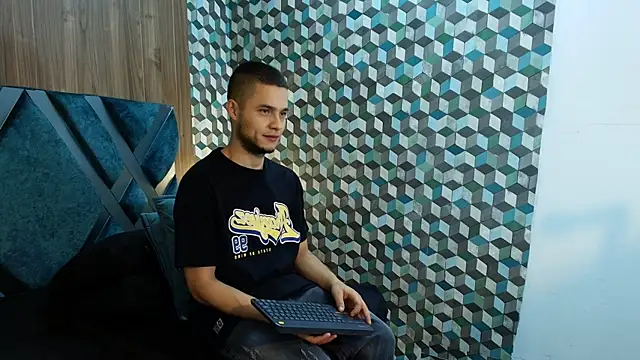 Chat soba uživo modela Joaho_Fernandez