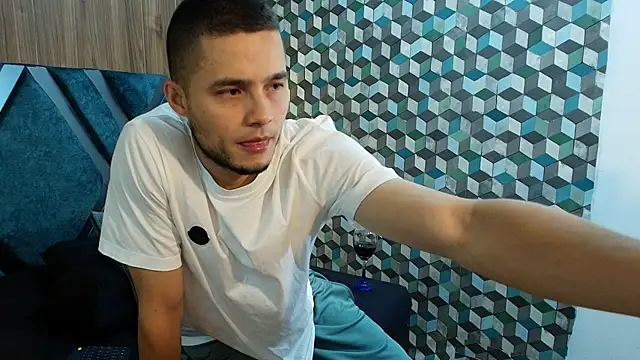 Joaho_Fernandezn Live chat-huone