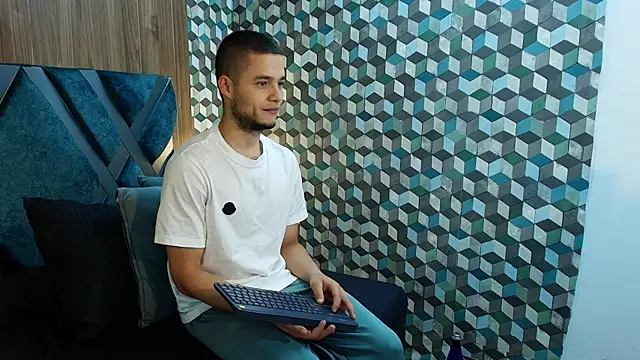 Joaho_Fernandez লাইভ চ্যাট রুম