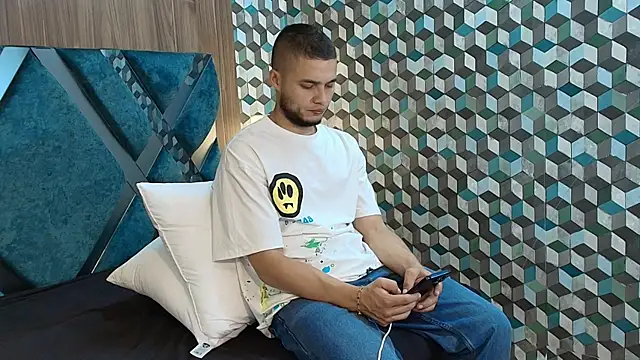 חדר צ'אט בשידור חי של Joaho_Fernandez