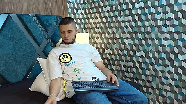 Joaho_Fernandezn Live chat-huone