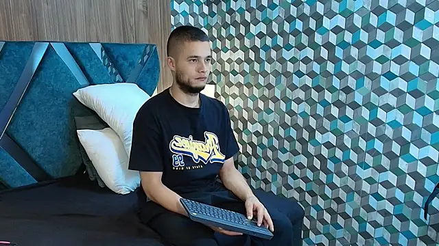Joaho_Fernandez Adlı Modelin Canlı Sohbet Odası