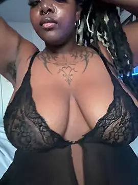 Nyla_xox – Kamerová šou